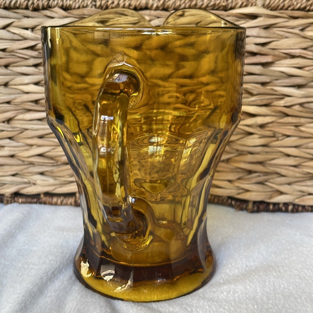 Vintage Glass Amber Gold Water Pitcher 44 ounces or 4 1/2 cups - Picture 3 of 8